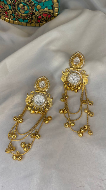 royal stunning earring