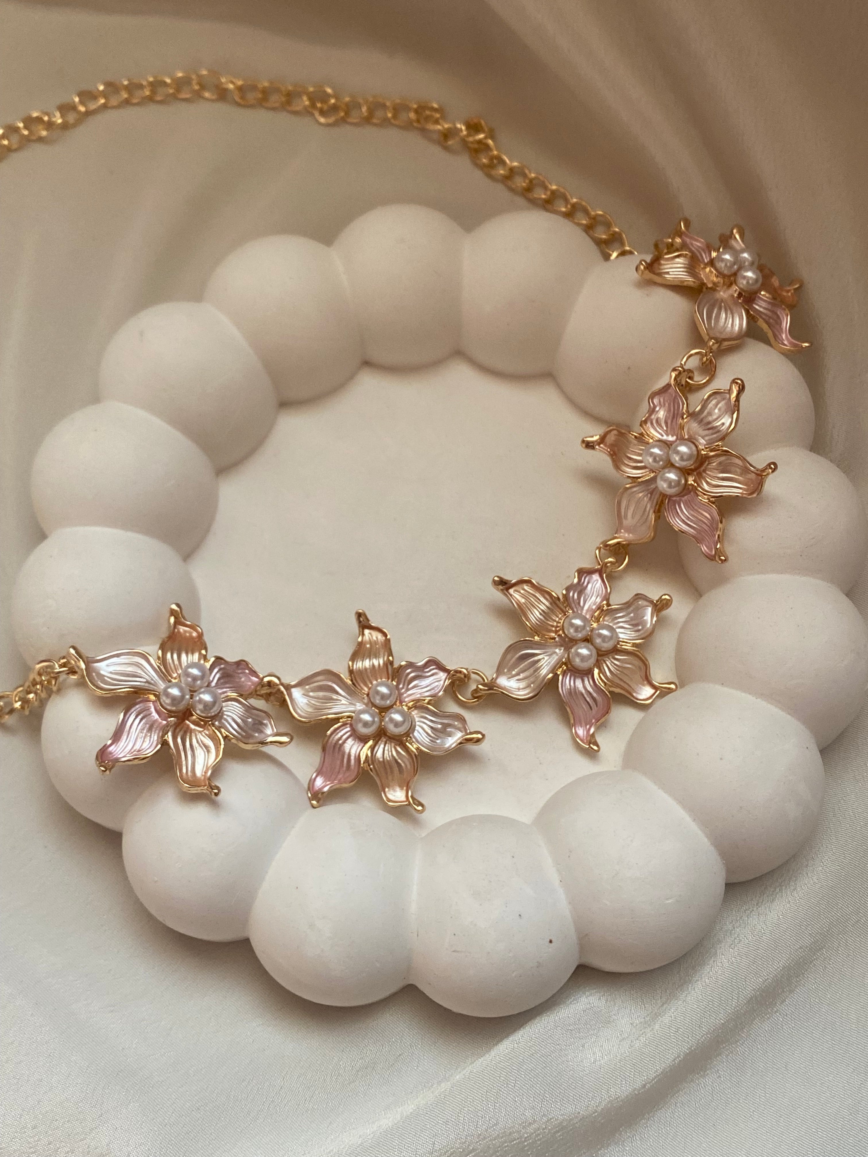 Pastel flower necklace