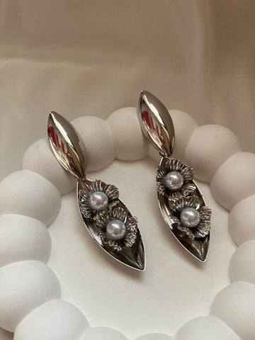 silver petal earring